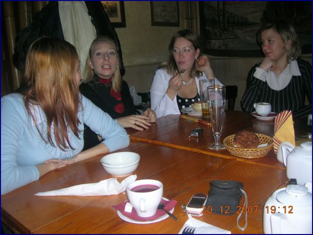 Мила (emerald-80), Юля (Julli), Катя (katya_26)